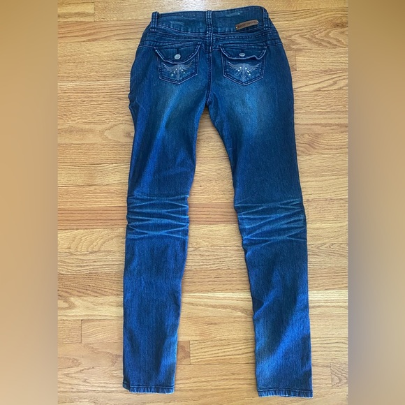 Almost Famous Jeans Women’s Juniors 3 Blue Denim Distressed Skinny Pockets Dark - Picture 6 of 10